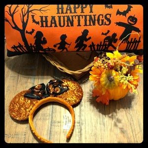 NWT Girls/women’s Disney Mickey ears Halloween